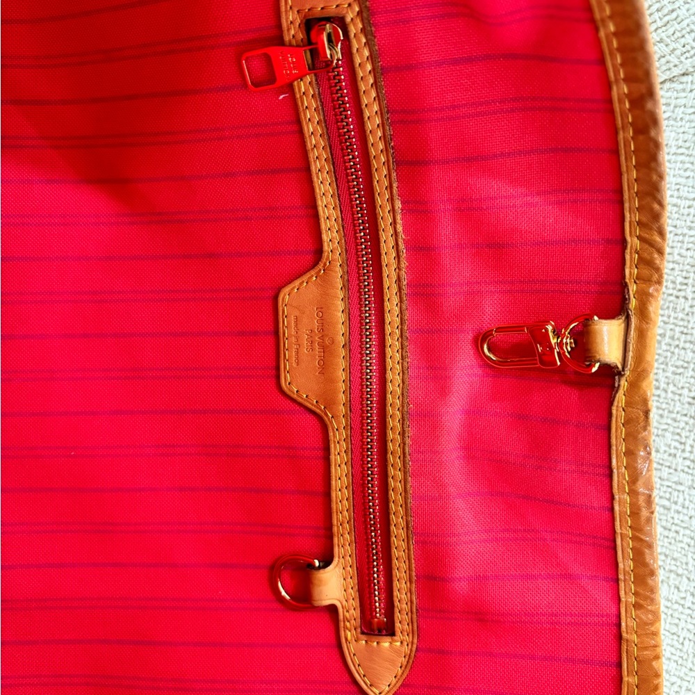Authentic Louis Vuitton delightful MM damier azur HOT PINK interior - Picture 9 of 13